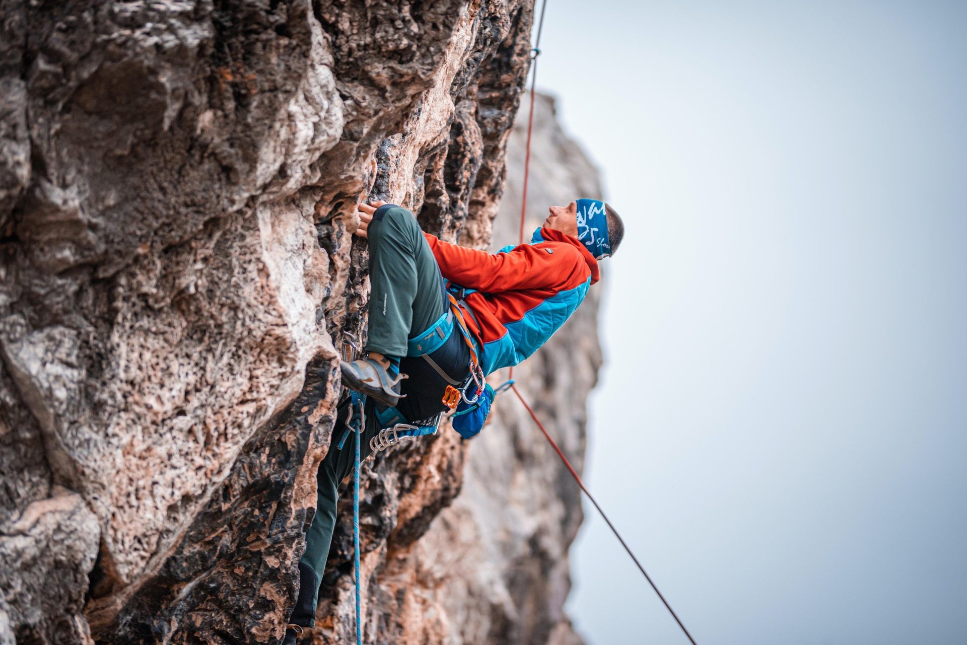 How do athletes prepare for competitions at high altitudes and low ...