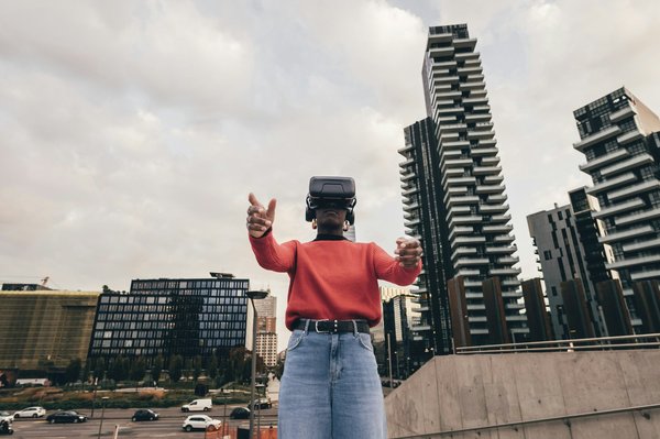 Techwear uk: affordable cyberpunk styles with free shipping